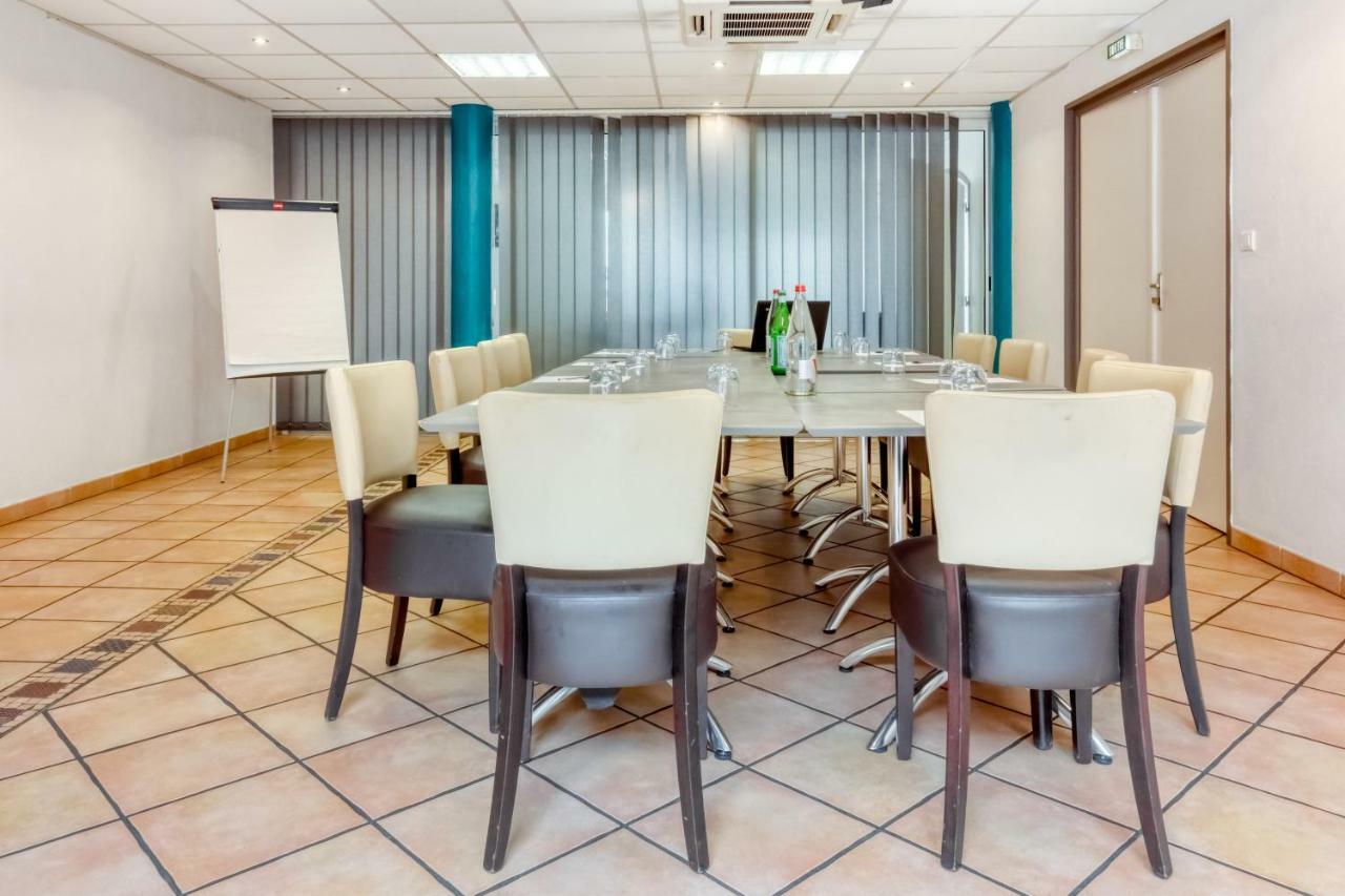 Logis Hotel Les II Mas - Perpignan Sud Кабестань Экстерьер фото